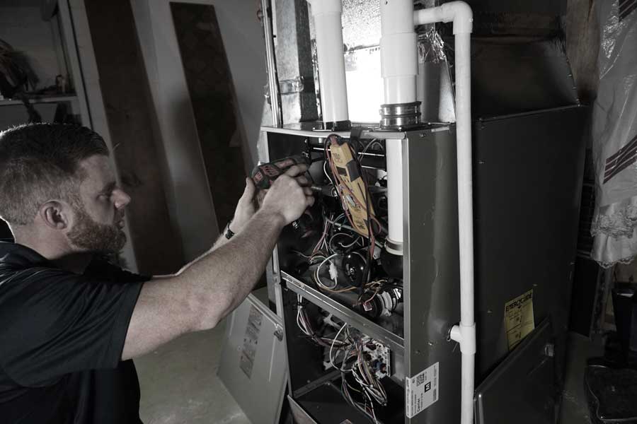 furnace-repair-technician